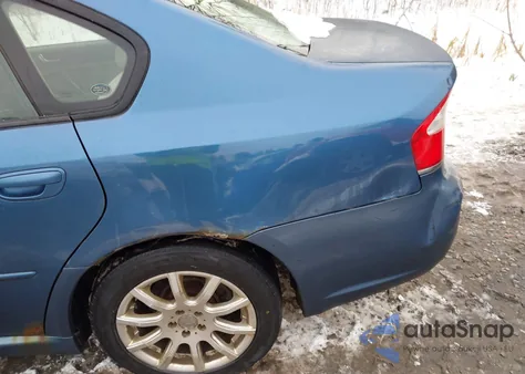 2009 Subaru Legacy 2.5I z USA, uszkodzony, nr VIN 4S3BL616797213246